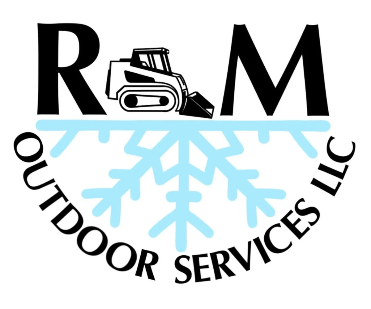 R & M Outdoor Services LLC logo