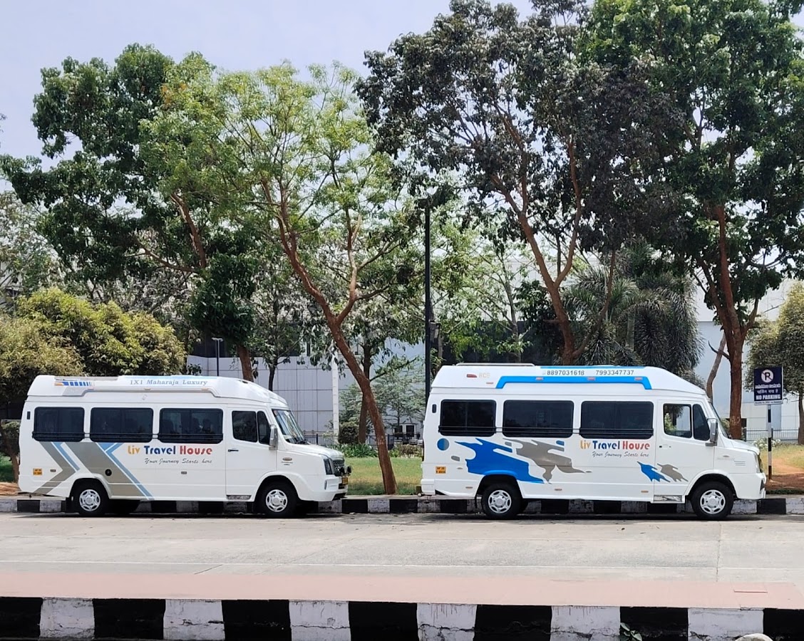 LIV TRAVEL HOUSE (Vizag Minibus Tempo Traveller Taxi Tours Travels)