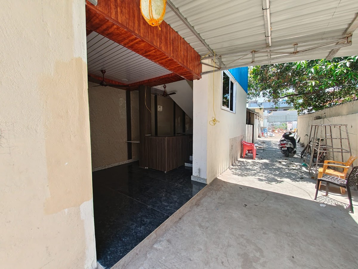 Peacock Residency