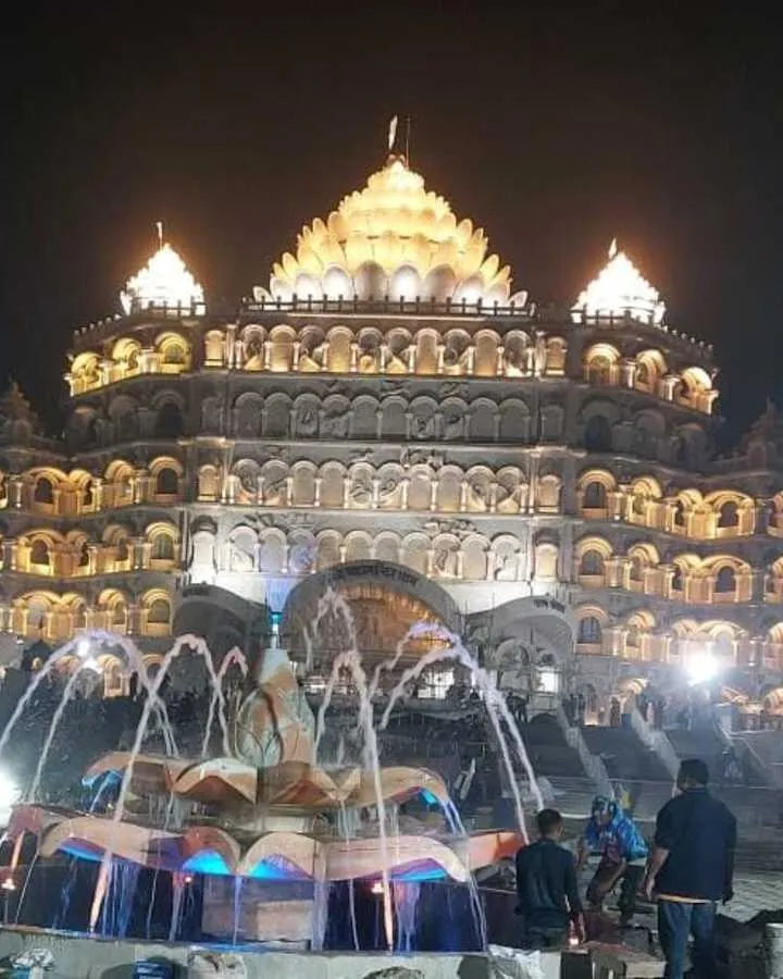 tourist guide in Varanasi photo 7