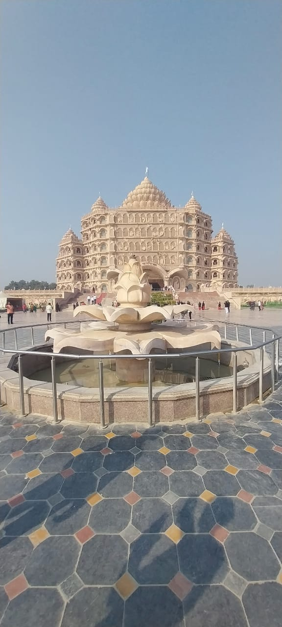 tourist guide in Varanasi photo 6