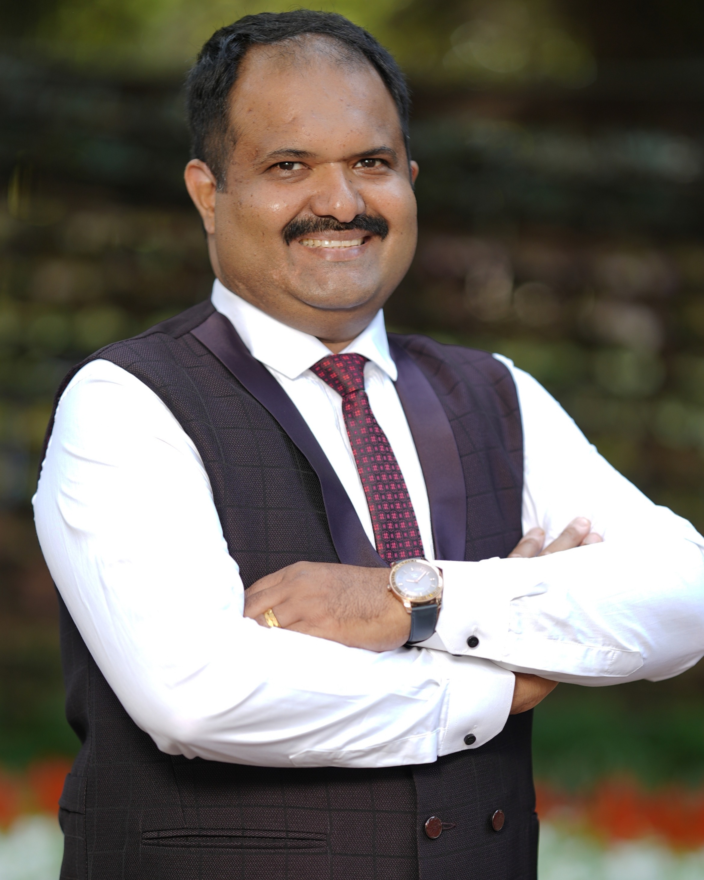 Adv.Vikram Sawant Inamdar photo 2