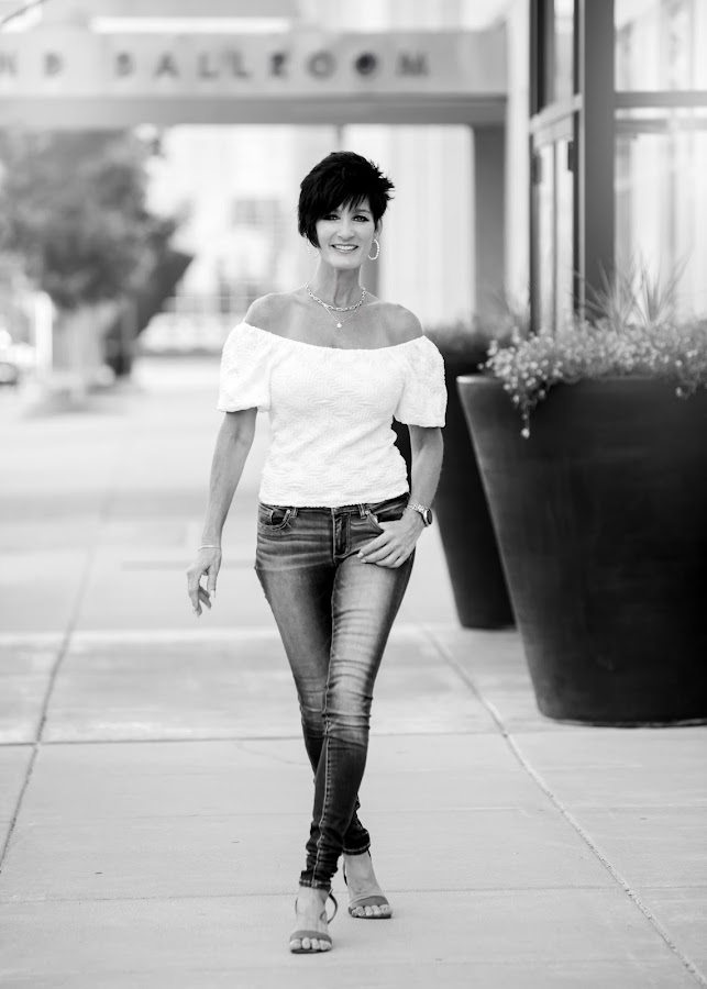 Rebecca Gaetz-Bishop with the Gaetz Home Real Estate Team - Peoria, IL