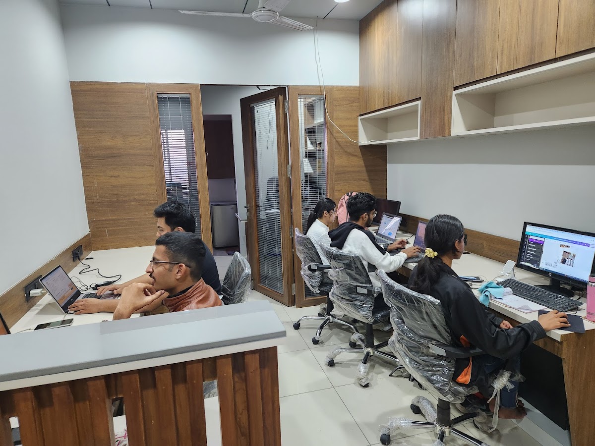 Funky Developers - Best SEO Company in Ahmedabad | SEO Services Ahmedabad | Web Design | Website Development Company