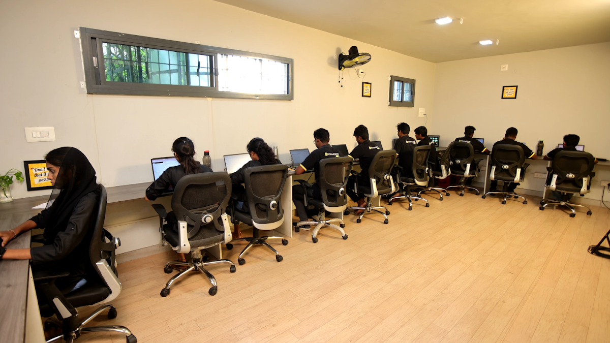 Ekommerce360® - India's Best E-Commerce Development & Performance Marketing Agency | Shopify & Zoho Commerce Experts