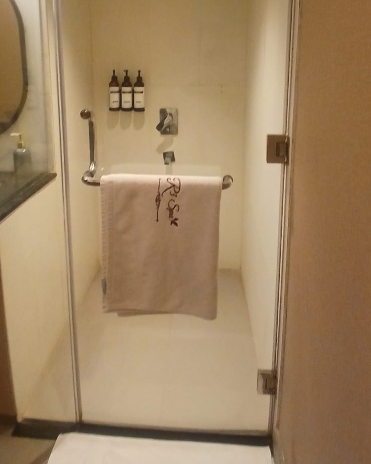 R3 Spa - Kolkata photo 3