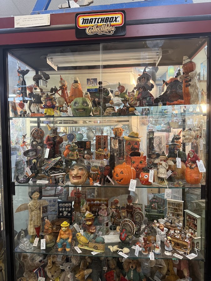 Antique Trove