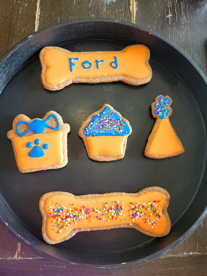 Bayou Paws Cafe LLC
