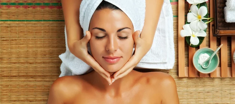 Omeya Day Spa logo