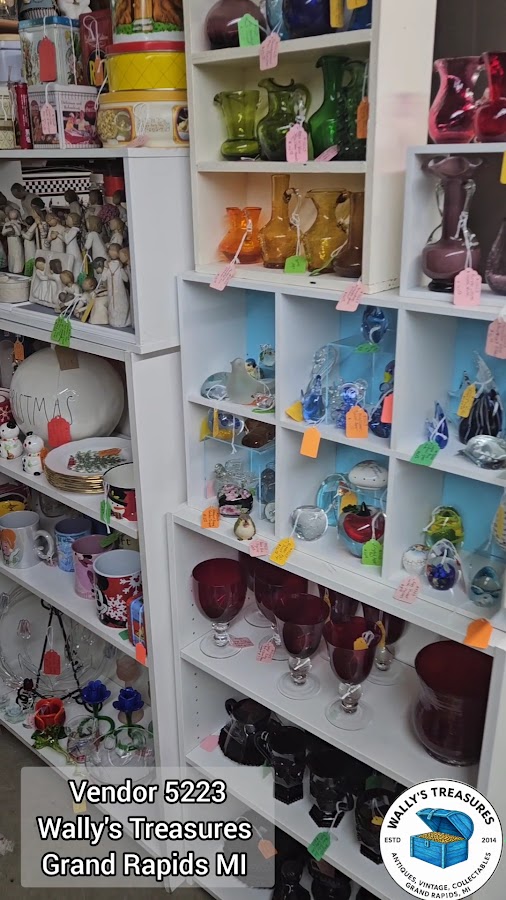 Wally's Treasures - Vintage Antique Mall in Grand Rapids, MI