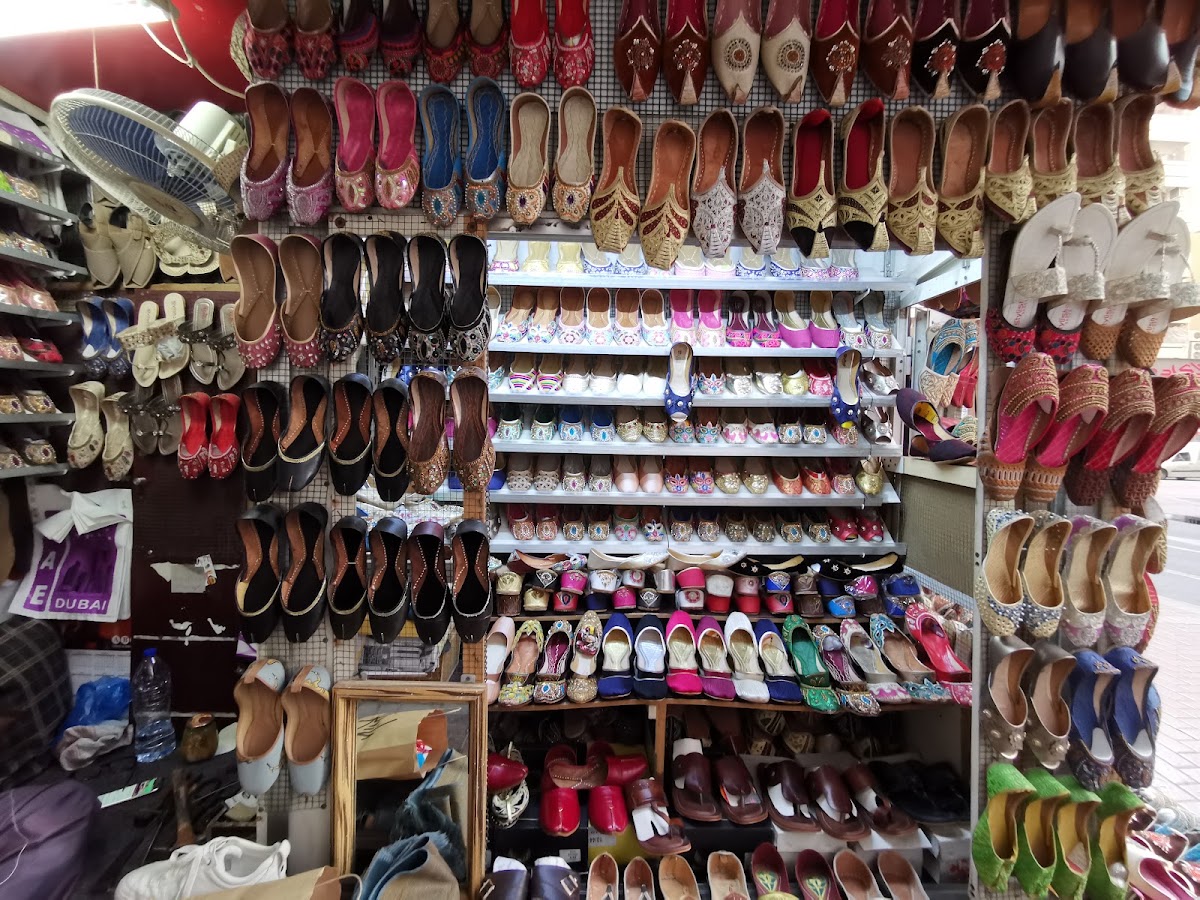 Al Fareed Shoe Repairing