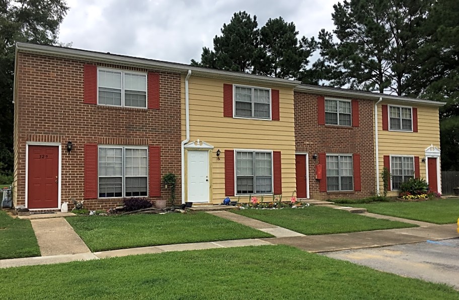 Columbia Square Townhomes