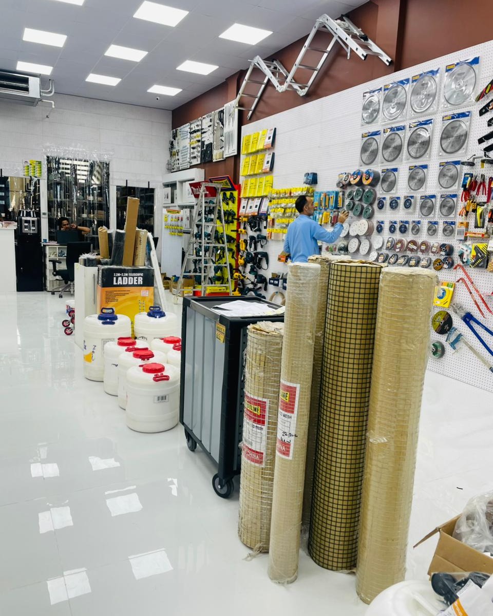 Safinat Al Bahar Building Materials LLC - Al Quoz New photo 4