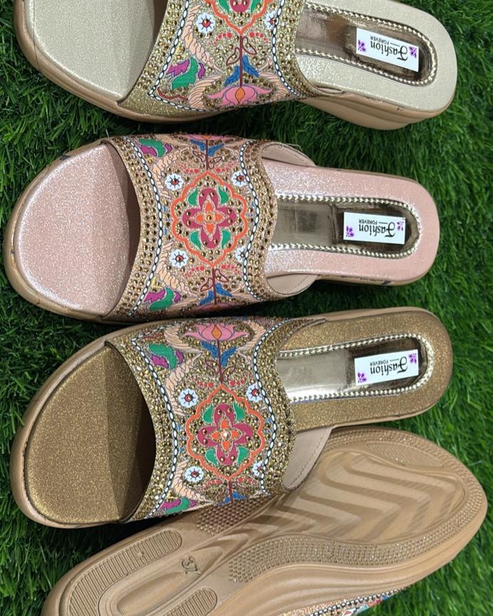 Ladies foot wear photo 10