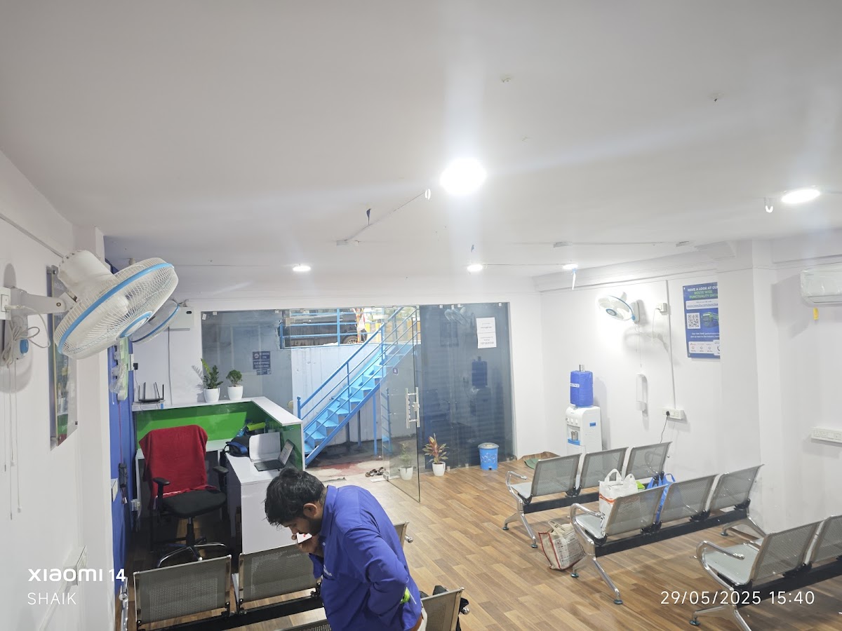 IntrCity SmartBus Lounge - Benz Circle