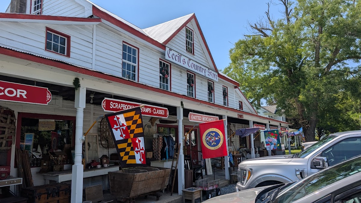 Cecil's Country Store