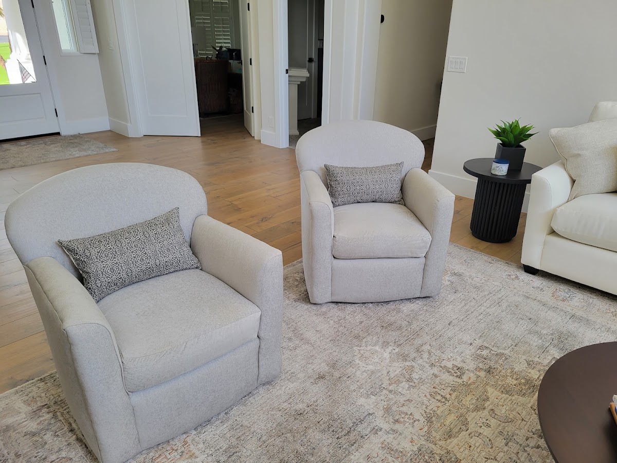 Valenzuela’s Upholstery