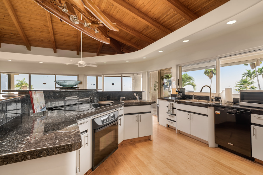 Grand Welcome Hawaii (Oahu & Big Island) - Vacation & Short-term Rental Management