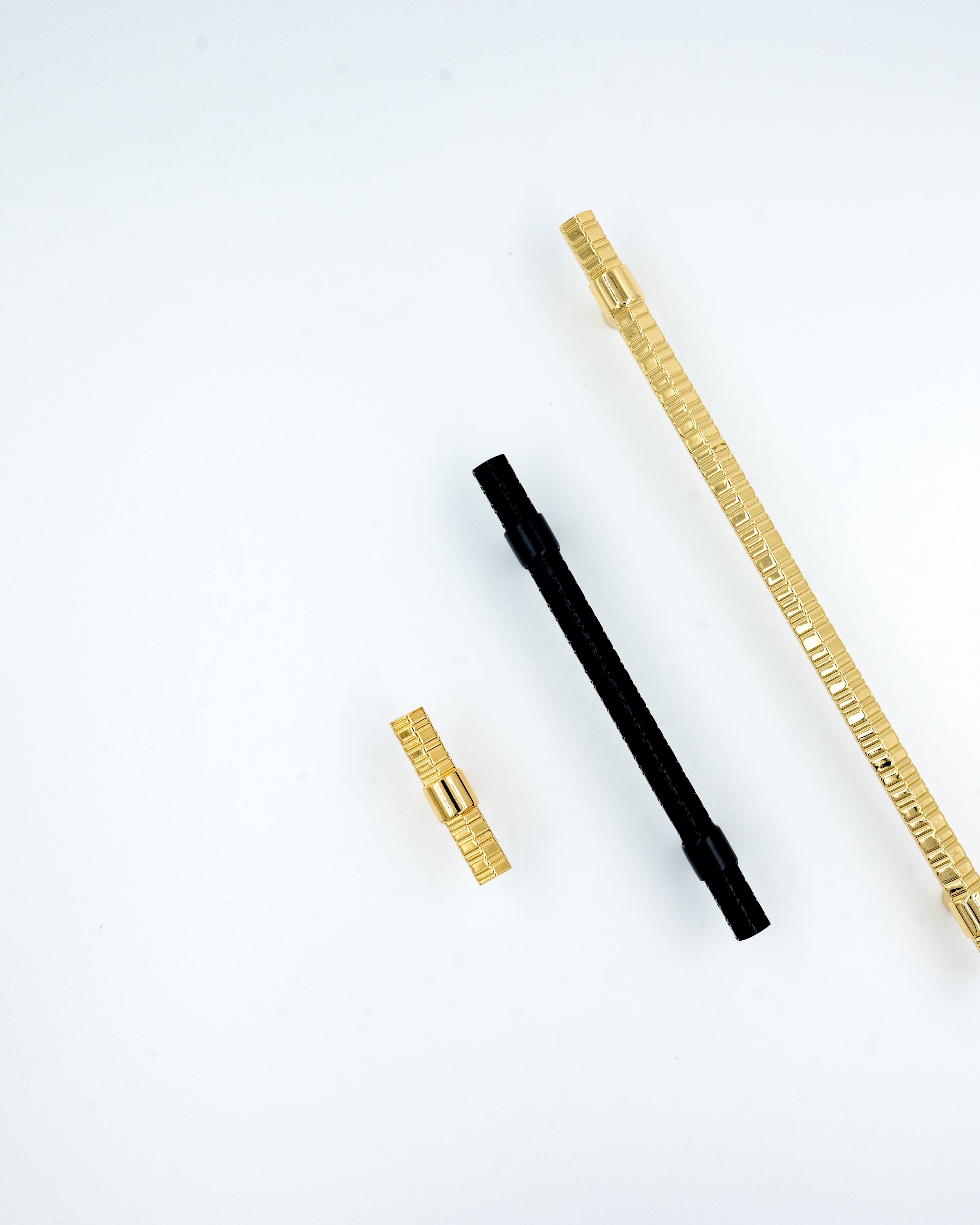 Vertical Designer Hardware photo 4