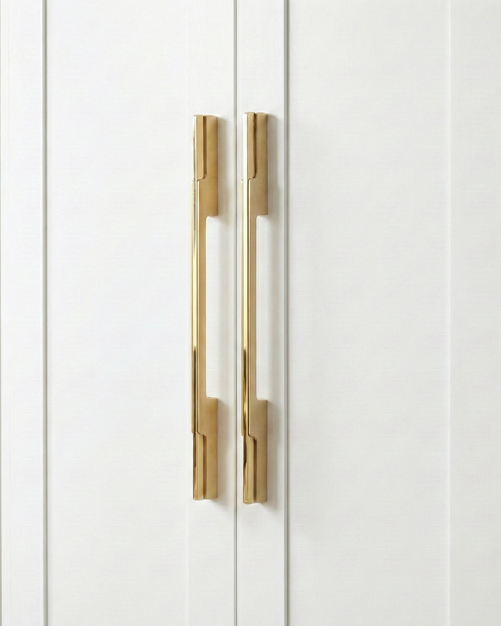Vertical Designer Hardware photo 1