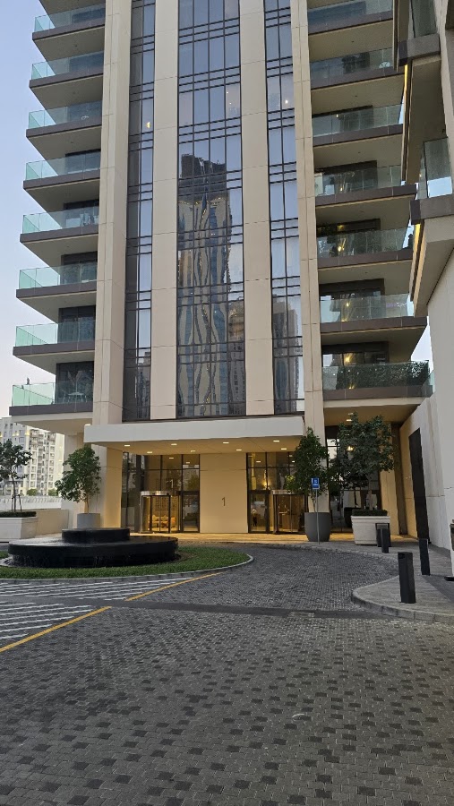 The Cove Building 1