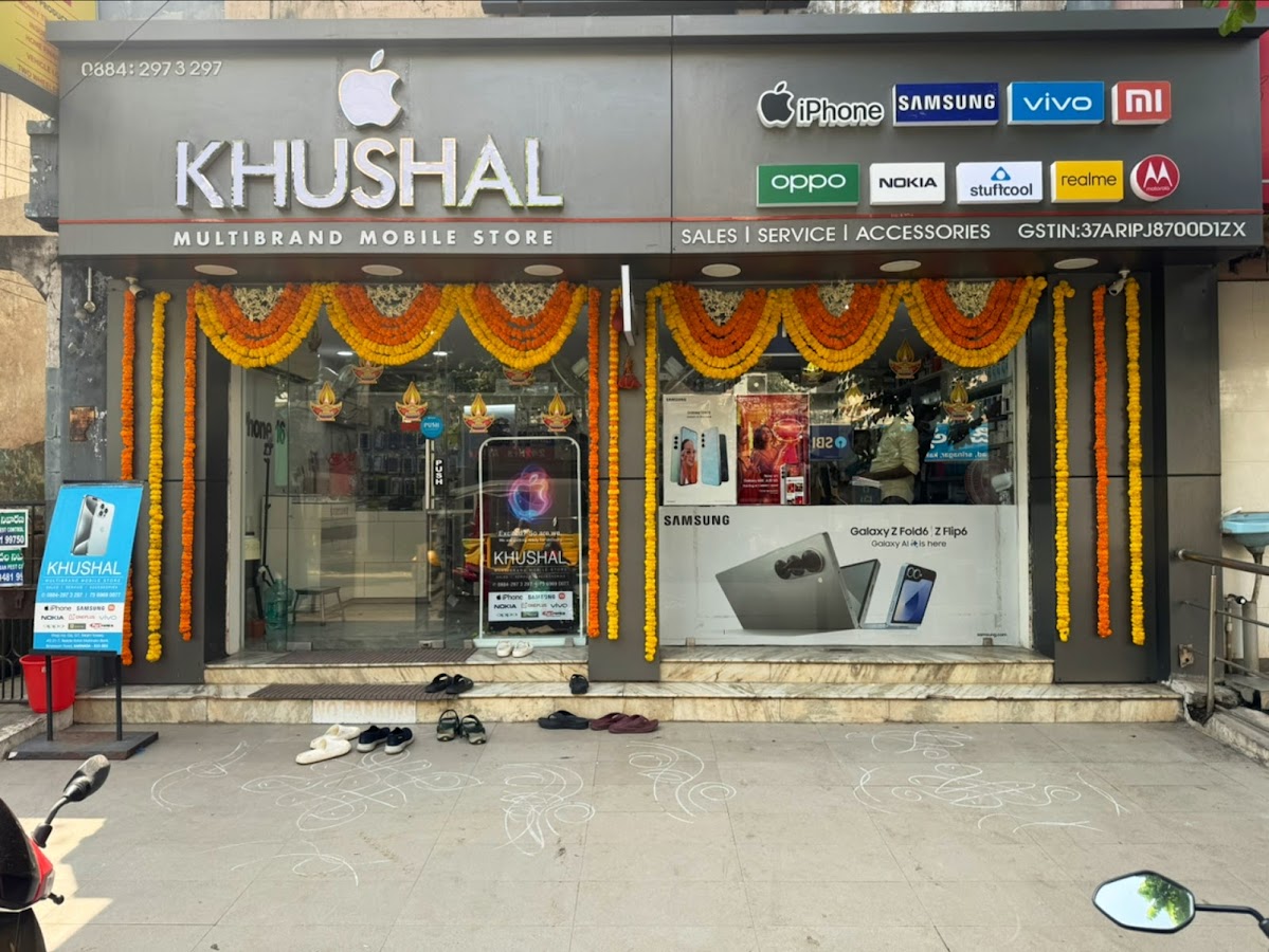 KHUSHAL (Multi brand mobile store)