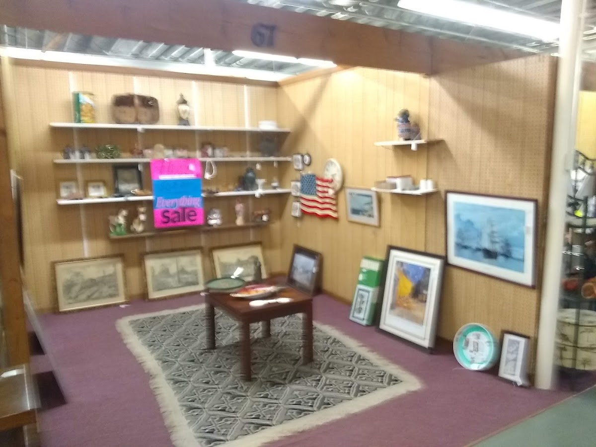 Picker's Paradise Antique Mall