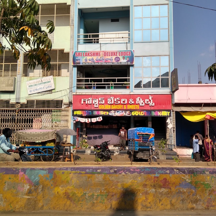 Sri Laxmi Deluxe Lodge