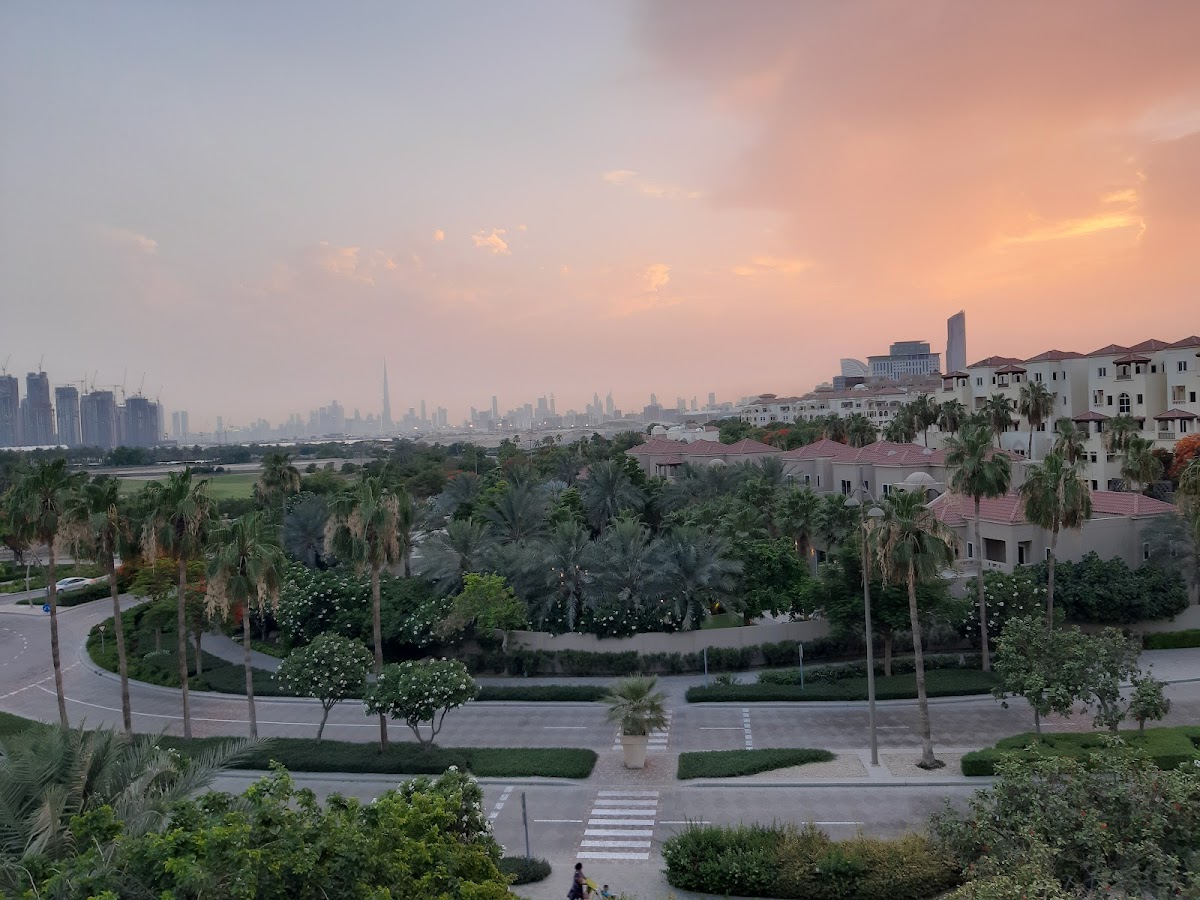 Al Badia Residences, Building 10