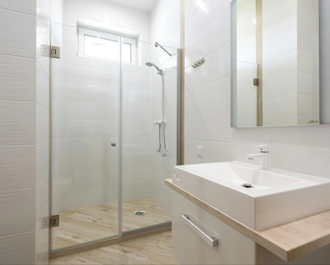 New England Pro Cleaners House & Commercial Cleaning Service