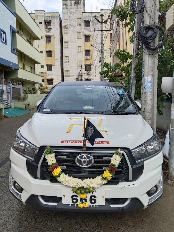Dhanush car travels