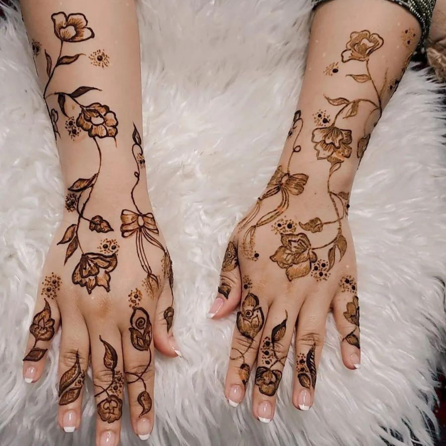 Henna artist ajman