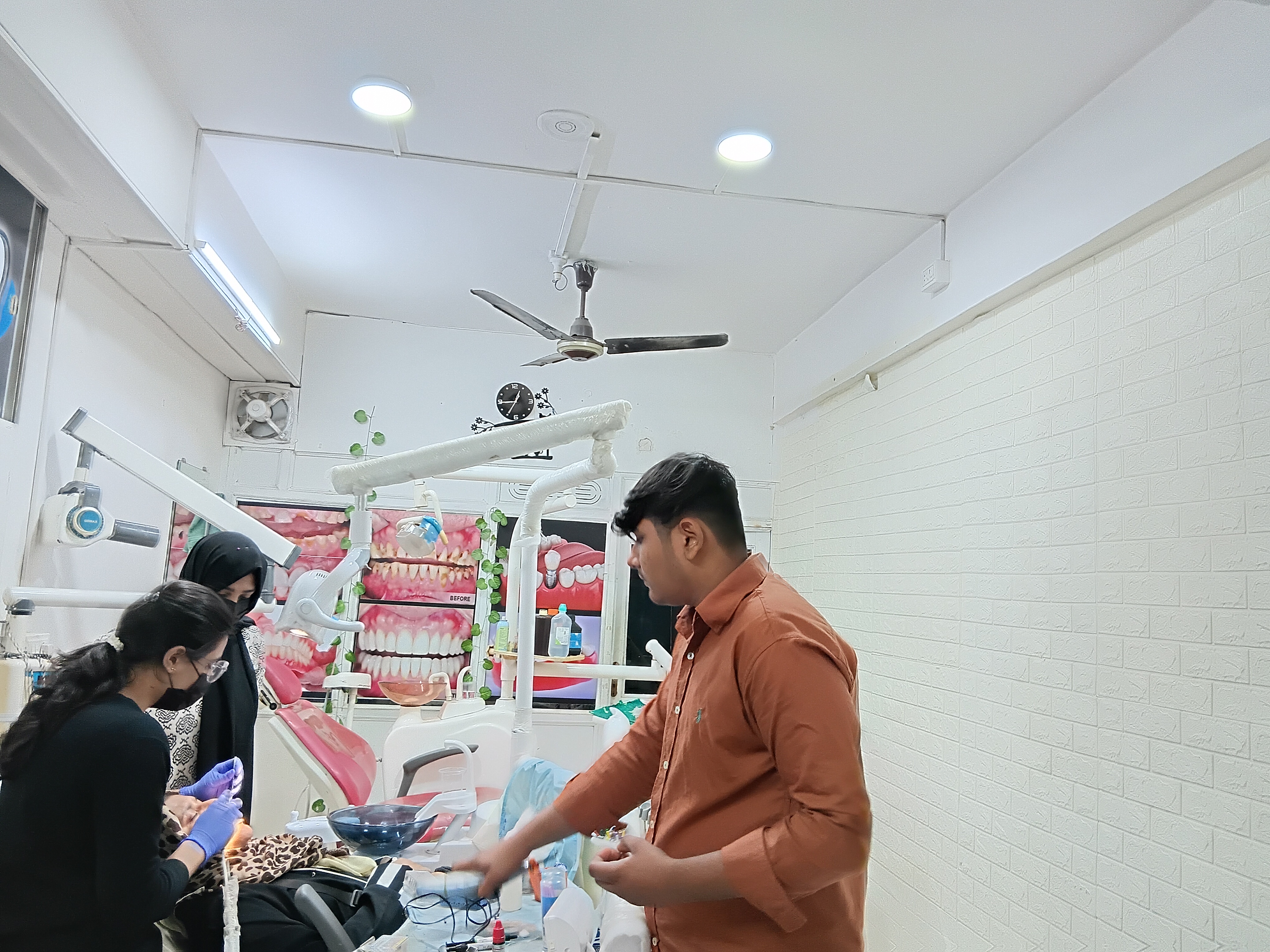 Mehsana dental clinic & implant center photo 37