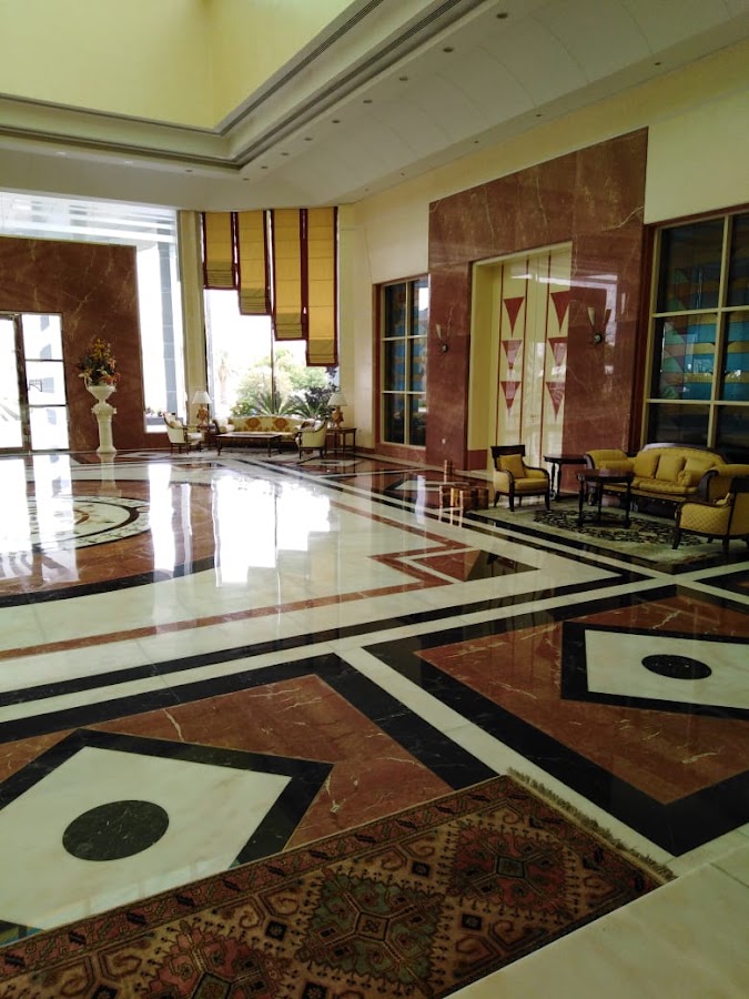 alghazy lCleaning knb wsjad balbkhar in Al Ain