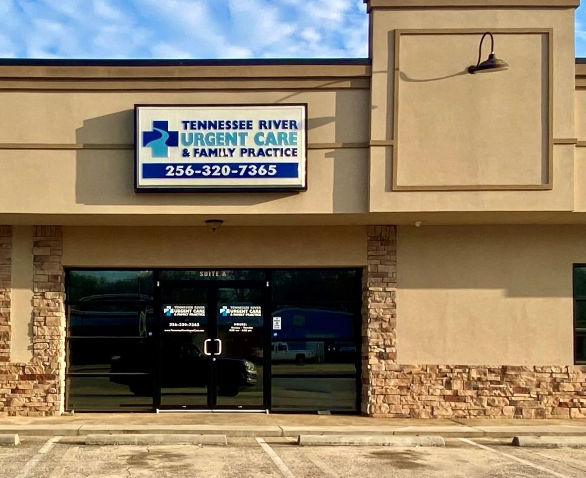 Tennessee River Urgent Care logo
