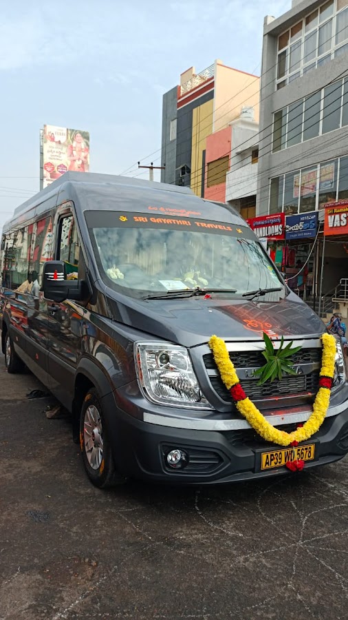 Sri Gayathri Travels