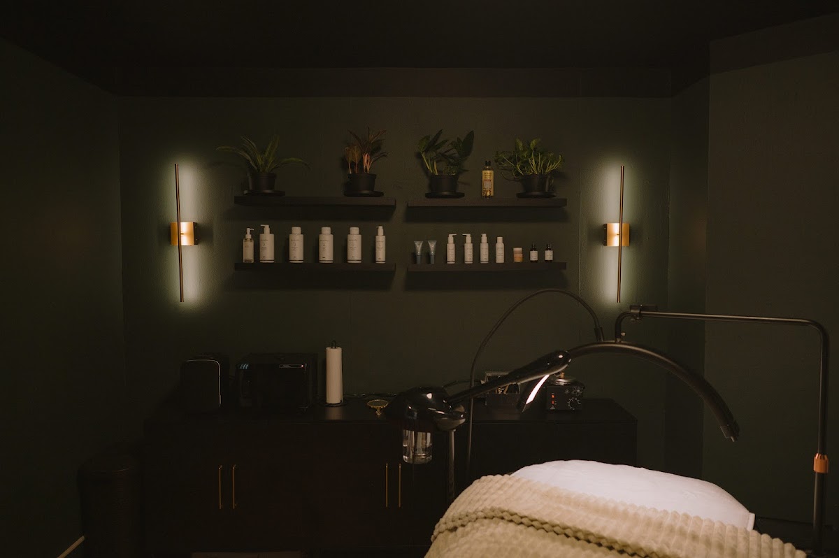 Alchemy Lounge Aesthetics & Wellness