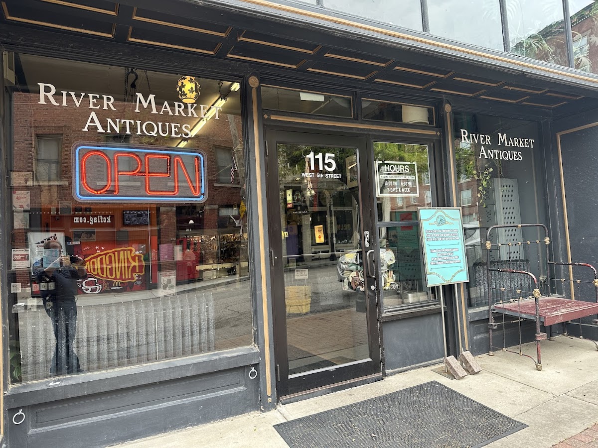 River Market Antiques