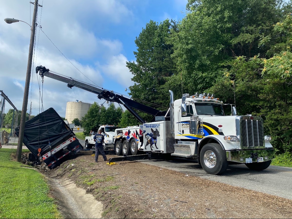 Doss Towing