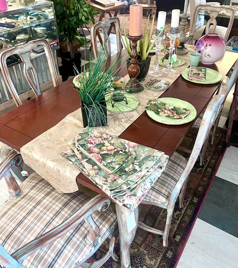 Anna Marie's Estate Sales