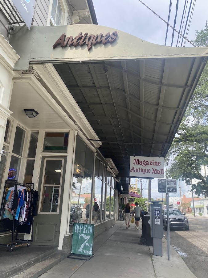 Magazine Antique Mall