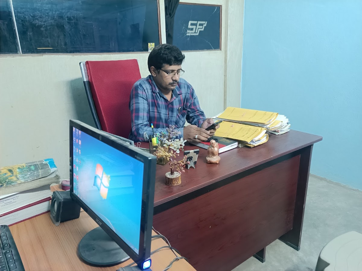 Advocate Chinni Krishnamacharyulu Meadidi