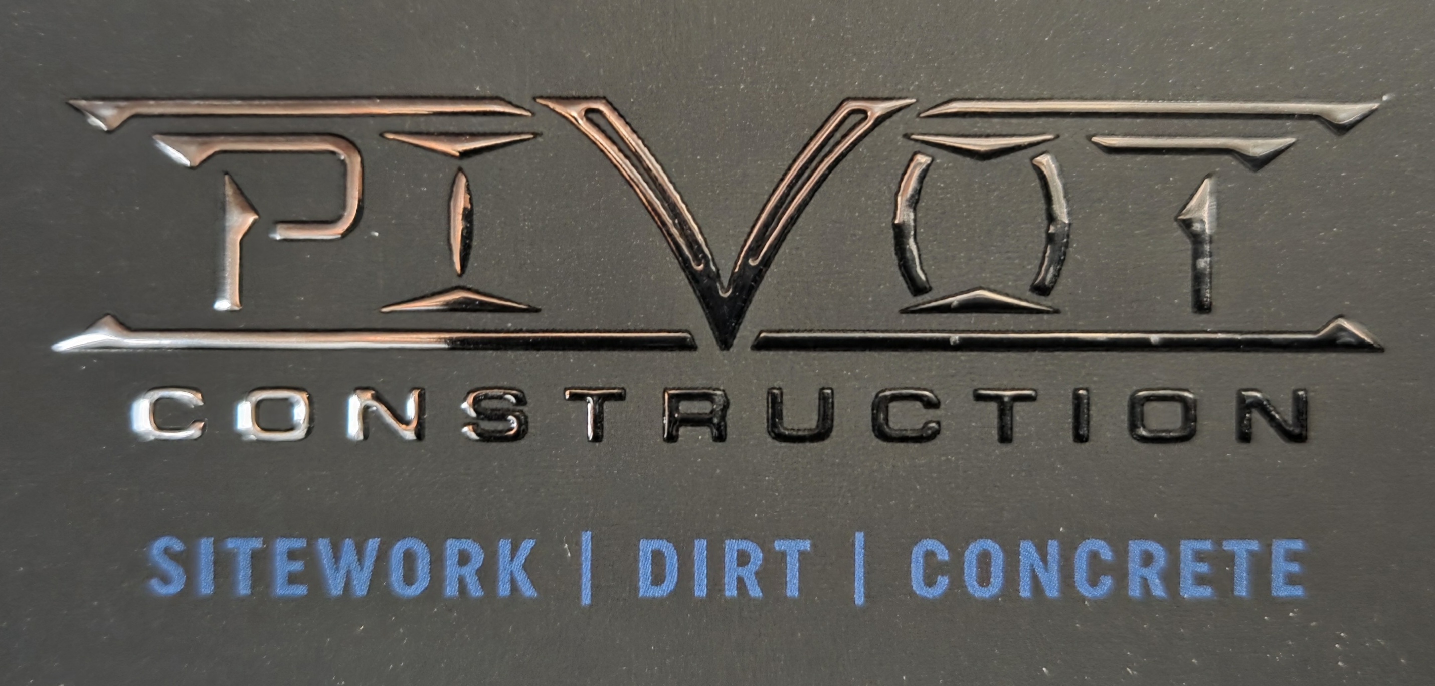 Pivot Construction logo