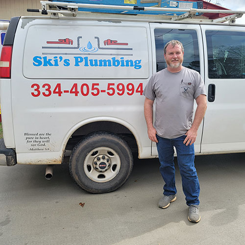 Skis Plumbing logo