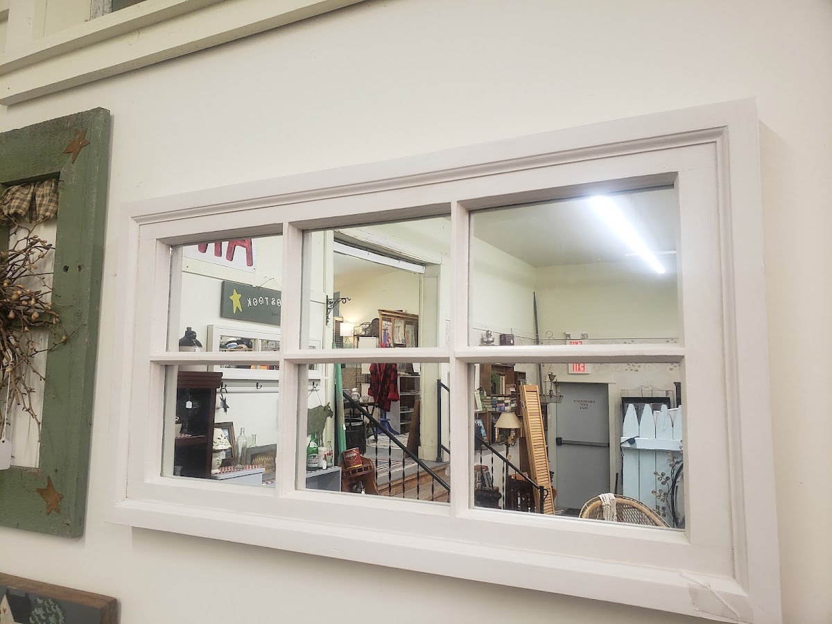 School House Antique Mall