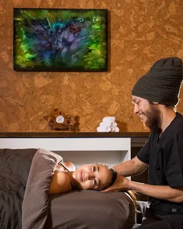 The Shiatsu & Massage Center photo 3