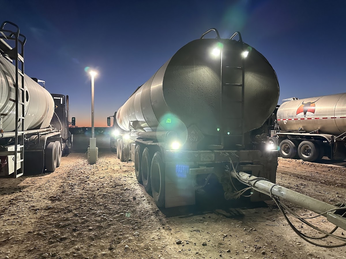 Badlands Tank Lines, LLC