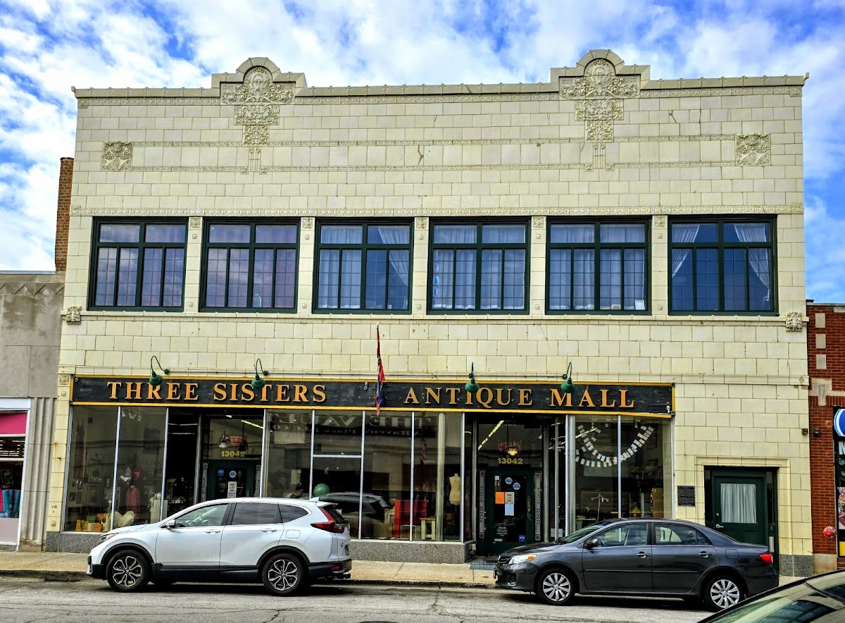 Three Sisters Antique Mall