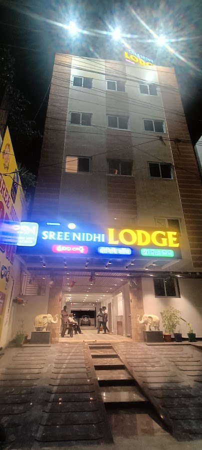 Sree Nidhi Lodge