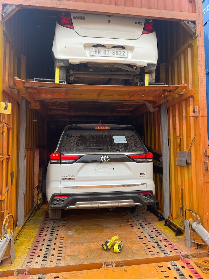 Shifting packers & Movers
